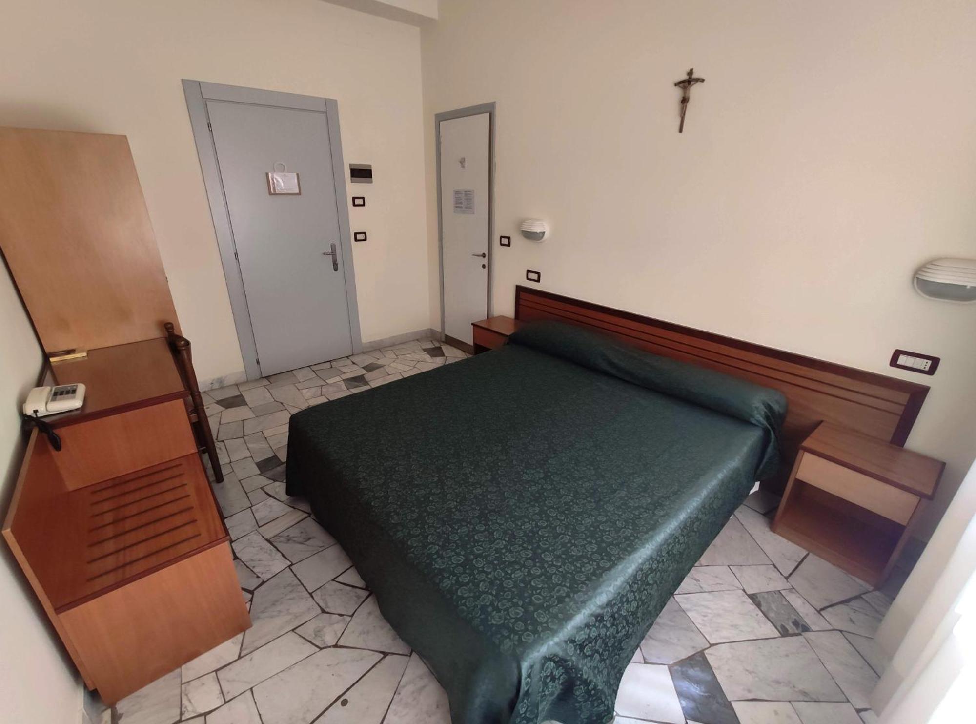 Hotel Delle Rose Cascia Camera foto