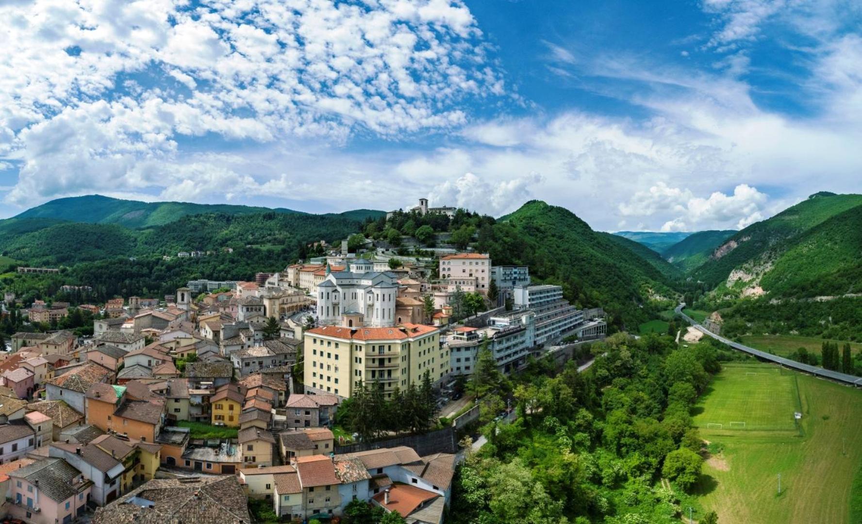 Hotel Delle Rose Cascia Esterno foto
