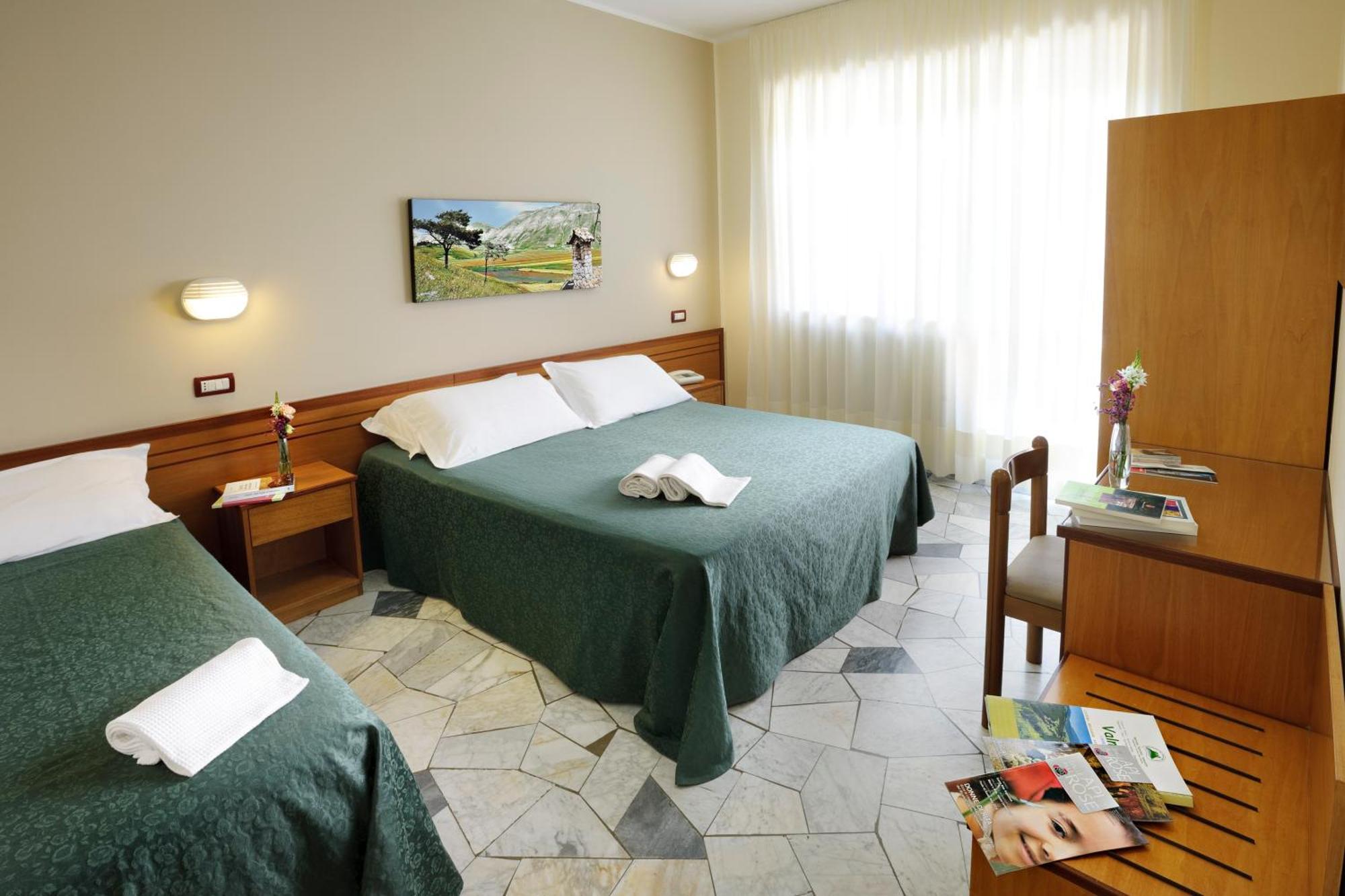 Hotel Delle Rose Cascia Esterno foto